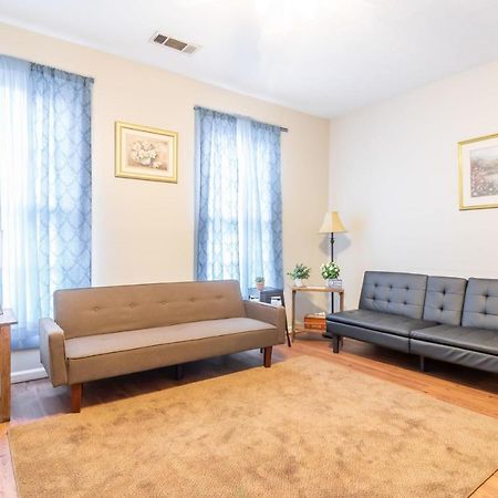 Sunny Sweetheart-Front Apartment Near Riverwalk コロンバス エクステリア 写真